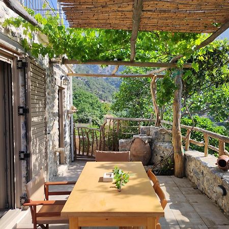 הוילה Kato Simi Kato Symi House מראה חיצוני תמונה