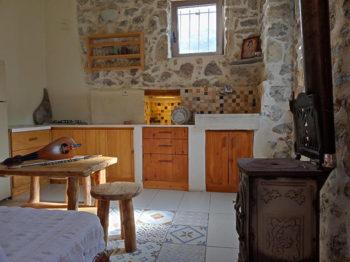 הוילה Kato Simi Kato Symi House מראה חיצוני תמונה