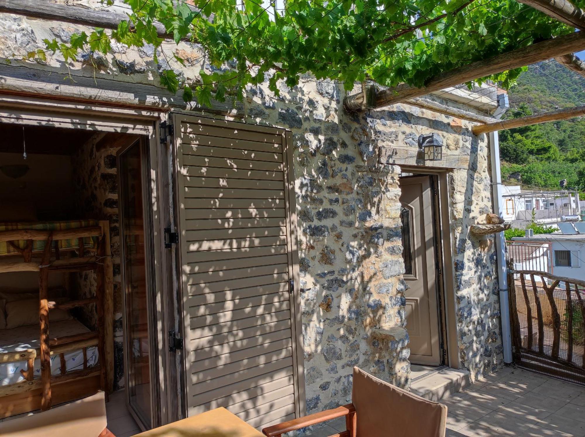 הוילה Kato Simi Kato Symi House מראה חיצוני תמונה
